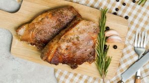 Свиной стейк с розмарином