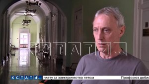 Нелегальную птицефабрику организовали в городском гаражном кооперативе и отравили жизнь окружающим
