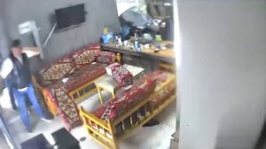 Самые Неожиданные Моменты Снятые на Камеры Наблюдения