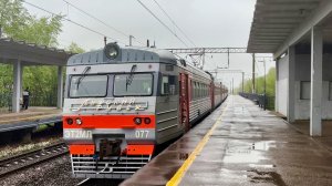 ЭТ2МЛ 077 «Лужский Рубеж» сообщением Красное село - Балтийский вокзал, на пл. Дачное