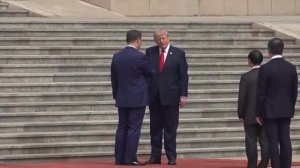 Дональд Трамп прибыл на встречу
с Си Цзиньпином.