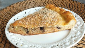 Пирог из дрожжевого теста с форелью и грибами. Сказочно вкусно. Присоединяйтесь.