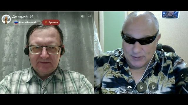 Бабушка с мастерком, внук с лопатой...