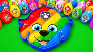 Готовим ванну со слизью Marshall Paw Patrol, смешивая желейную слизь и ГЛИНЯНЫЕ яйца
