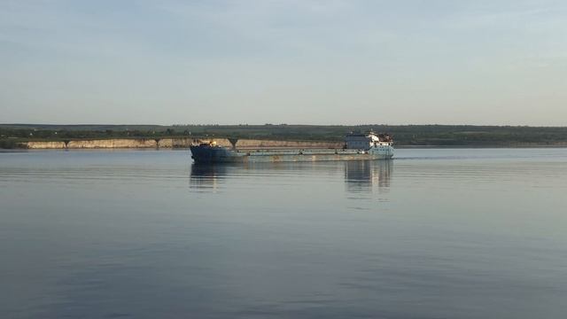 т/х БРЕСТ с палубы МАКСИМА ЛИТВИНОВА на Волгоградском водохранилище
