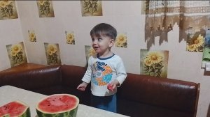 Кушаем Арбуз Первый Раз В Мае 2026 год