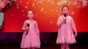 Студия эстрадного вокала , рук. А.Э.Азарина  « Мама может всё на свете «