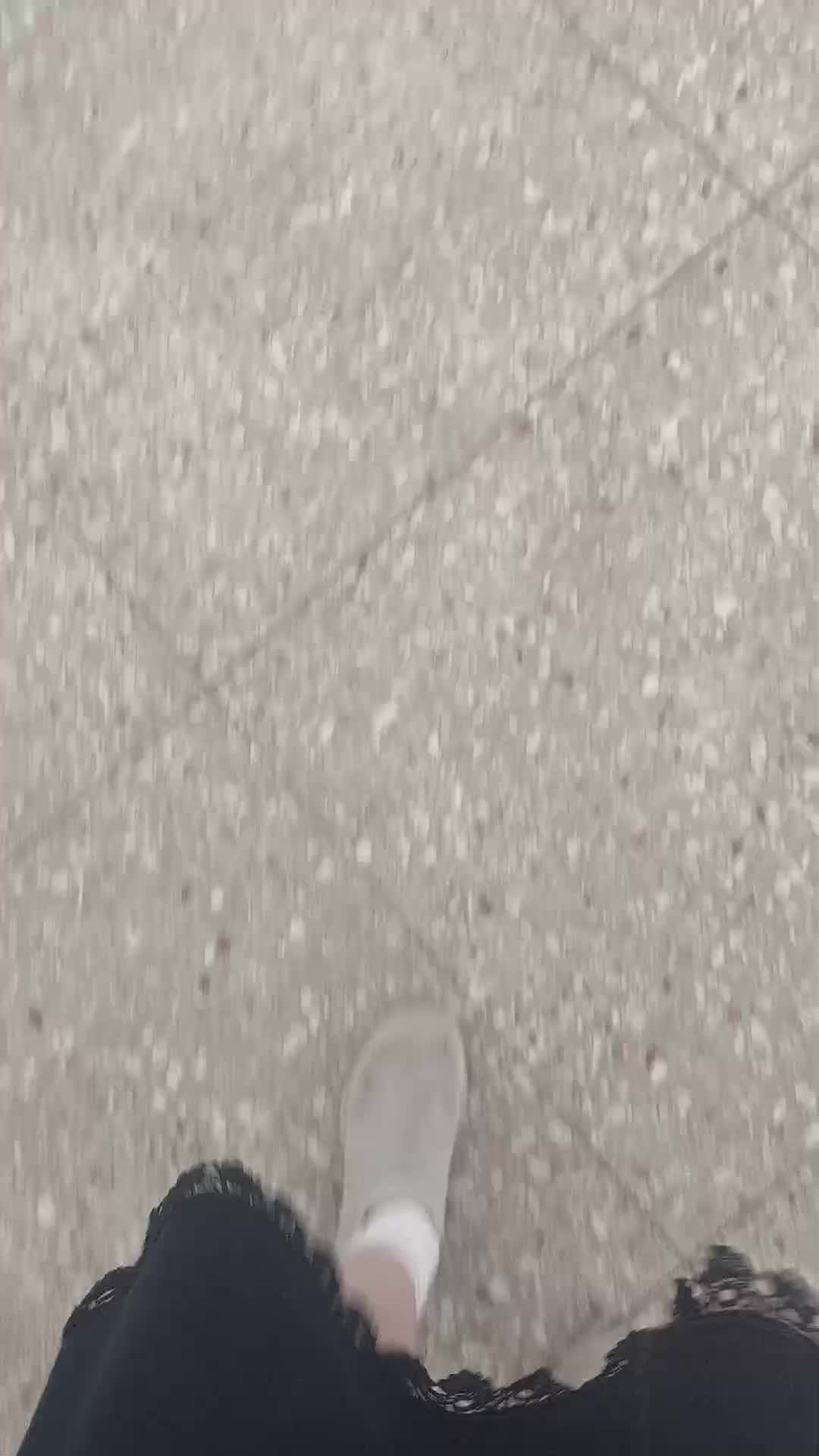 п