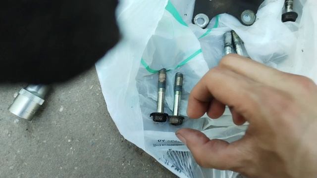 Снимаем ГБЦ на Suzuki SX 4 День 4