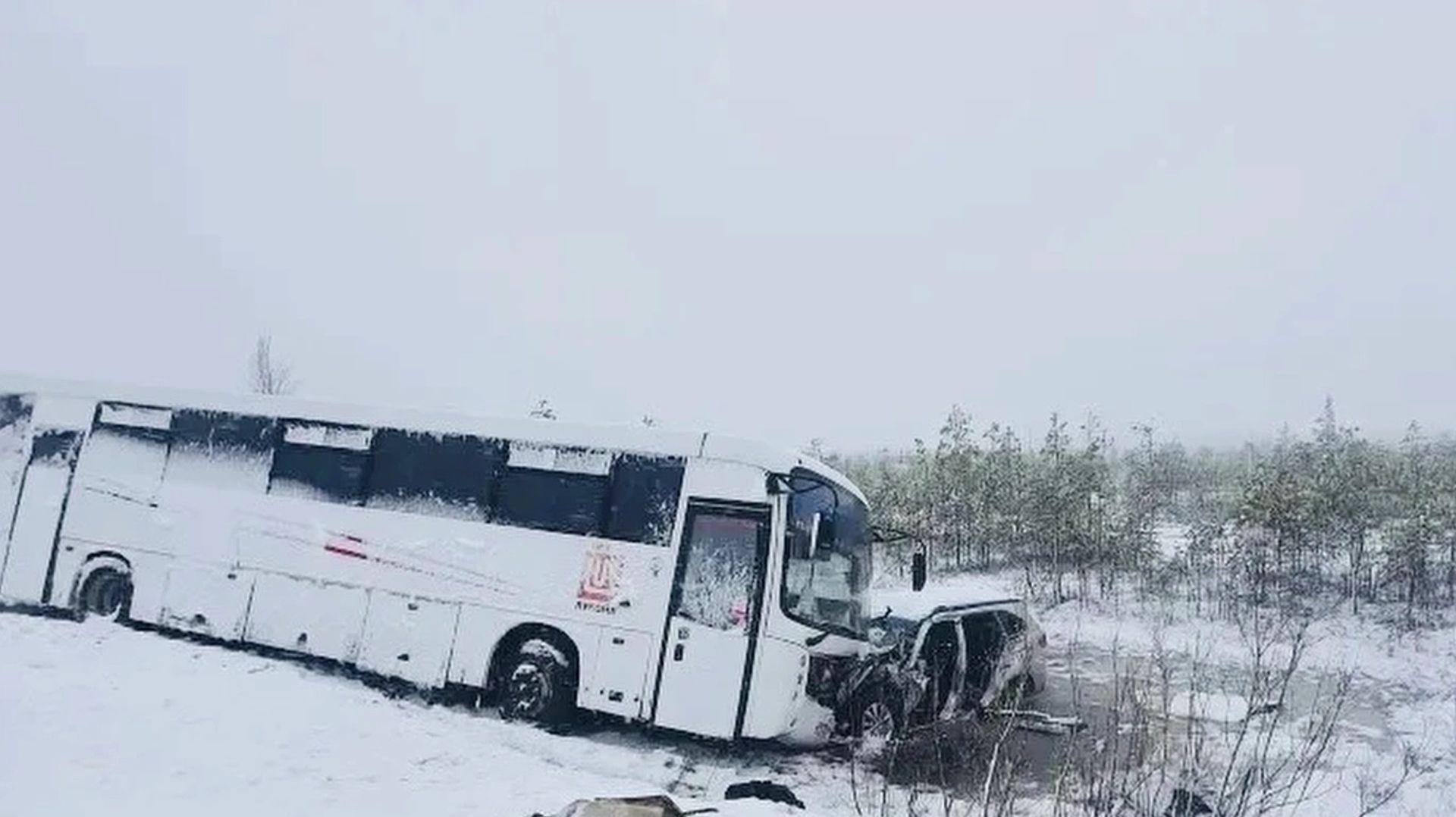 Заключили под стражу водителя автобуса после ДТП на трассе Сургут - Когалым