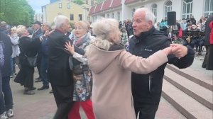«Хоть я с вами совсем не знаком...» Поет Марина Житенева. Брест. 🌹🌹🌹🌸🌸🌸🌺🌺🌺🤩