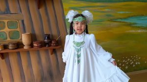 Ийэбинээн ыьыахха аагар Айаана Владимирова