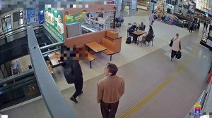 В Санкт-Петербурге сотрудниками водной полиции проводится проверка по факту разлива нефтепродуктов