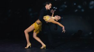 Эту пару зрители назвали лучшей! Танец из фильма «Девушка на миллион»