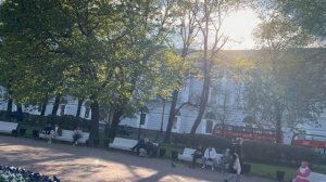 Екатерининский сквер  на Невском проспекте в Санкт-Петербурге