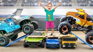 ВЛАДИК И НИКИТКА | Крис и Майк в восторге от шоу MONSTER JAM