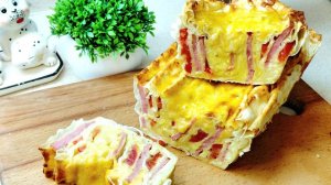 Просто свернула лаваш гармошкой - и получился вкусный завтрак