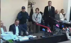 Адвокат Ермака рассмешил суд