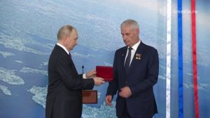 Владимир Путин посетил Московский институт теплотехники

Продолжение следует! 🇷🇺
