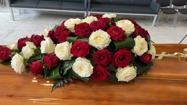 Гроб Б-6 Элитный светлый