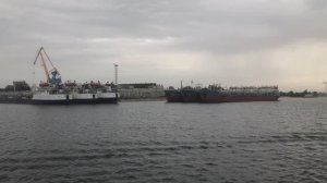 т/х ВОЛГОНЕФТЬ у Балаковского СРЗ