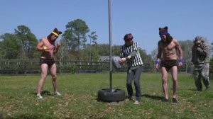 Чудаки (Jackass) 3D: Пчелобол