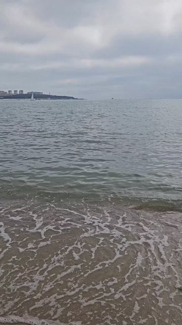Сегодня в Геленджике +18 °C, пасмурно