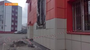 СОМНИТЕЛЬНЫЙ ЗАСТРОЙЩИК ПОЯВИЛСЯ В МИКРОРАЙОНЕ ЗАВОЙКО В ПЕТРОПАВЛОВСКЕ • БЕЗ КОММЕНТАРИЕВ