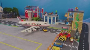 Самолёт загорелся в аэропорту ✈️🔥 пожарные машины спешат на помощь — мультфильм для детей
