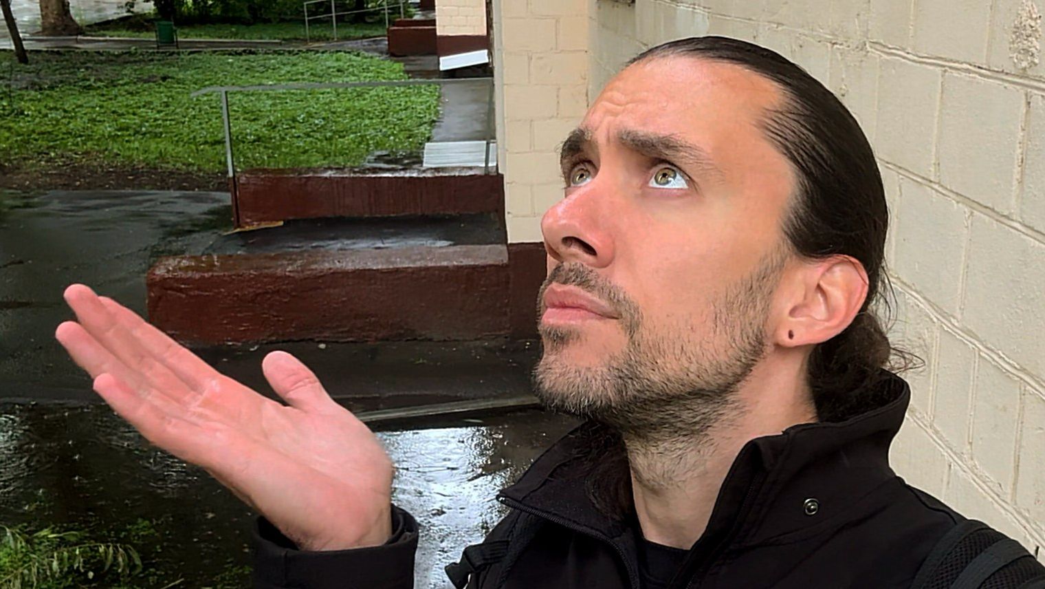 Почему мы плачем, когда тяжело?