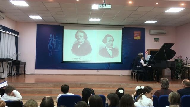 7. Вальс Фа мажор Исп. Шартнер Тимофей (преп. Стрельникова О.Е.), конц. Кортунова И. В.