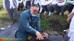 В Грозном сотрудники МЧС провели открытый урок по безопасности на воде для школьников