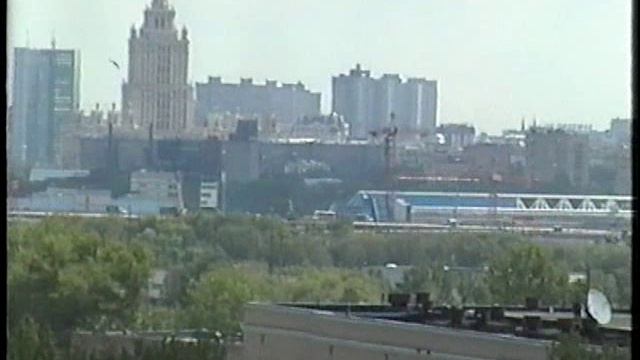 Тучковская 6  4 июля 2003 г. Вид с высоты Школа 63 Хладокомбинат 8.mp4