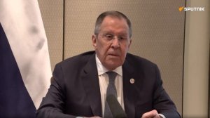 Лавров поставил на место журналиста, который мешал его выступлению на пресс-конференции

Нарушитель