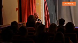 Новый плейбек-спектакль о жизненных неудачах представил зрителям театр «Акварель»