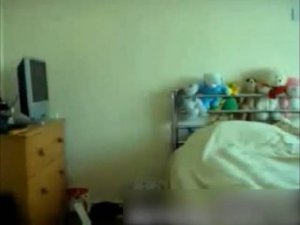 Классно трясет попкой