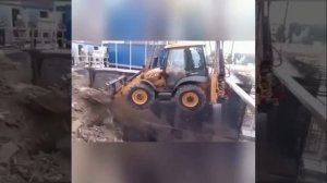 Вот это, конечно, ребята попали в неприятности. Как же можно было до этого додуматься