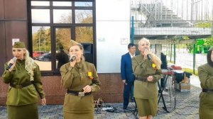 Шоу группа Вернисаж - Тучи в голубом