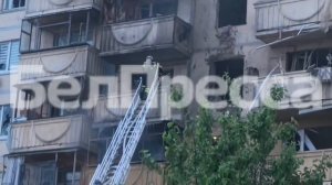 Последствия атаки беспилотника ВСУ на жилую многоэтажку в Белгороде