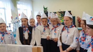 Учимся петь пионерские песни, команда МОУ СОШ 1