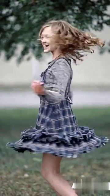 я пою и танцую каждый день