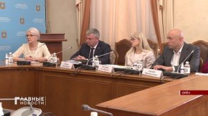 Губернатор Андрей Клычков провел прием граждан по личным вопросам.
