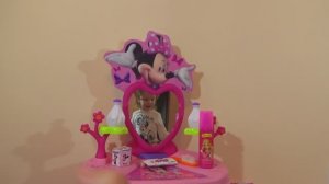 ИГРАЕМ В САЛОН КРАСОТЫ Минни Маус для детей