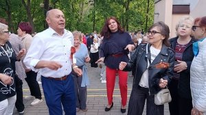 Букет из белых роз....... 09.05.26 Гомель парк Луначарского 🥰💫