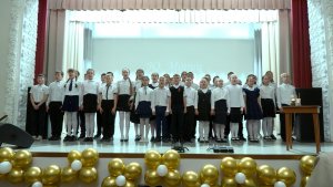 105 лет исполнилось 52-й школе имени Филиппа Безрукова в Верхнесадовом