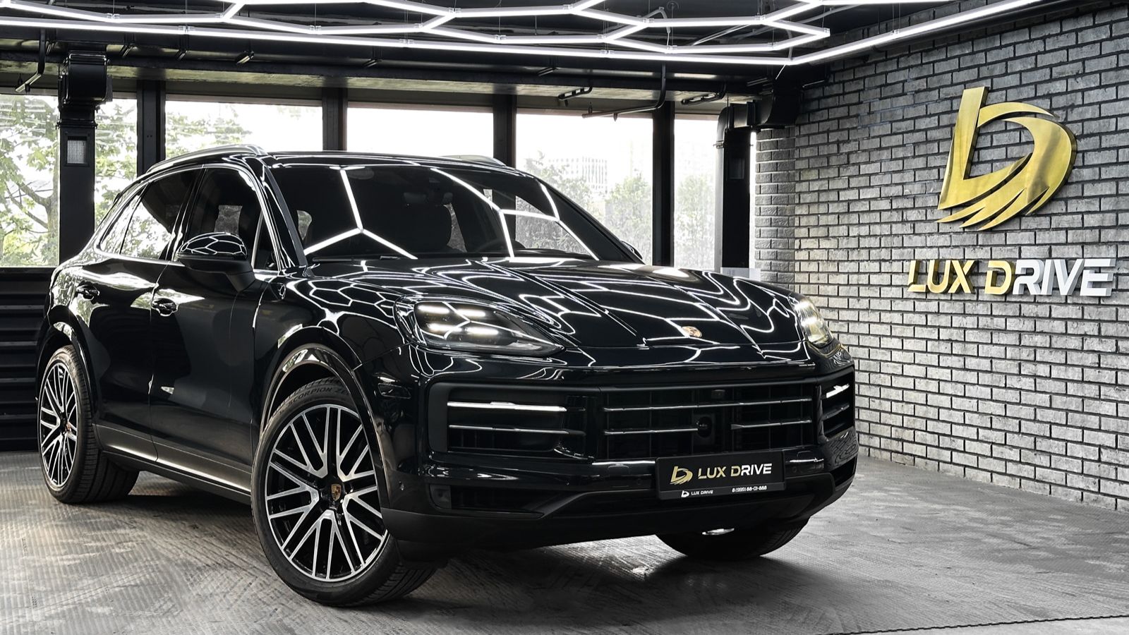Этот Porsche Cayenne мы ждали 2 месяца из Канады. Стоило того?