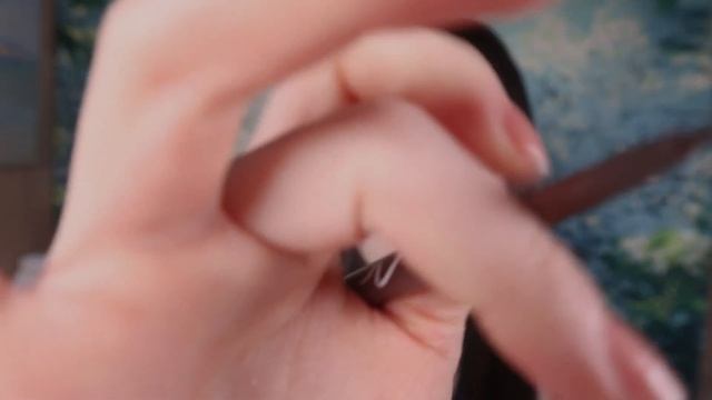 Asmr Старшая сестра поправляет макияж перед свиданием