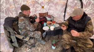 РЫБАЛКА И ОТДЫХ В ПАЛАТКЕ НА ОБИ С ОТЦОМ. ДОНКИ НА НАЛИМА. ПЕРВЫЙ ВЫЕЗД ПО ЖИДКОЙ ВОДЕ 2026.