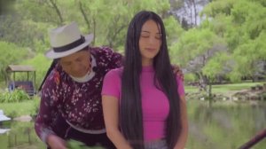 Духовное очищение Ecuador Limpia  игрой с волосами