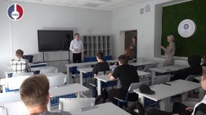Депутат Законодательного Собрания Свердловской области Вячеслав Малых проводит встречи с горожанами